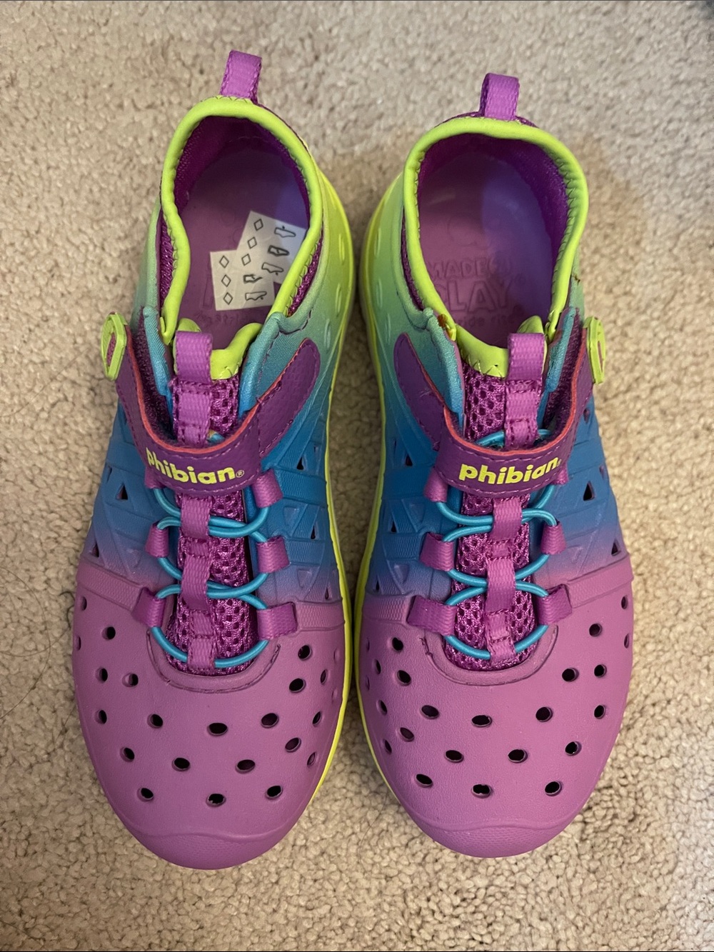 Stride Rite Kids Gradient Pink, Blue & Neon Yellow Water Shoes